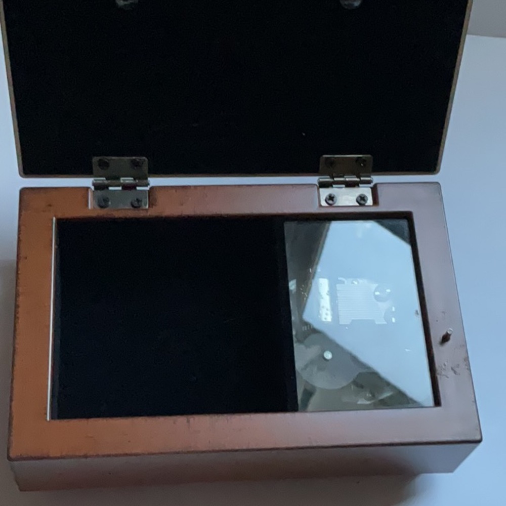 Elegant Brown Wood Music box and Glass Jewelry Box Set - Picture 4 of 13